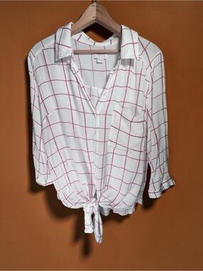 Vixbe White/rust Windowpane Tie-Front Button-Up Shirt with tie front. Size M
